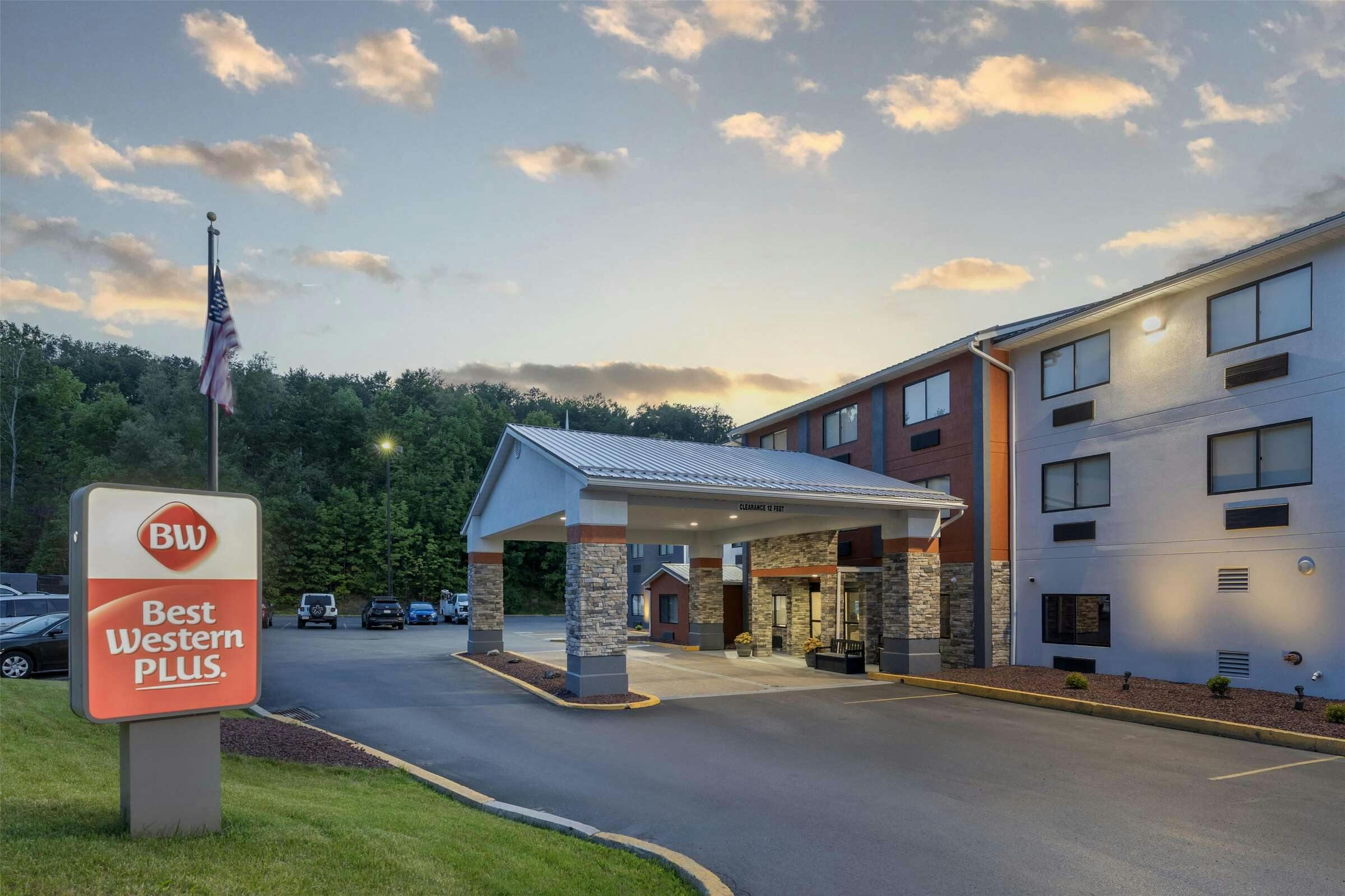 Best Western Plus Executive Inn