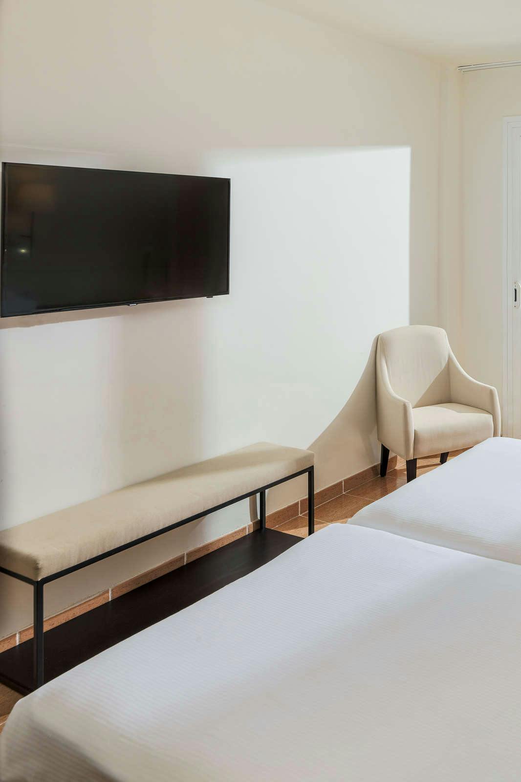 Hotel H10 Casa del Mar photo 5