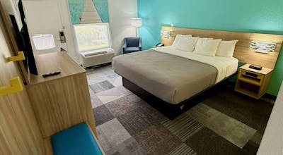 Days Inn by Wyndham Eglin AFB