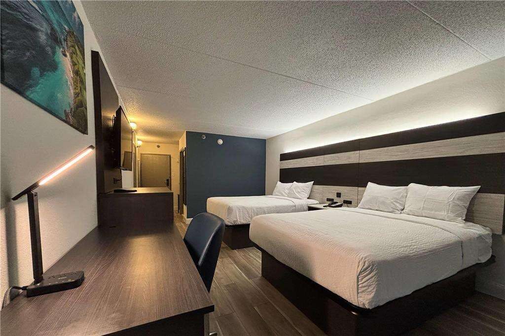 Hotel Baymont Williamsburg I-64 photo 2