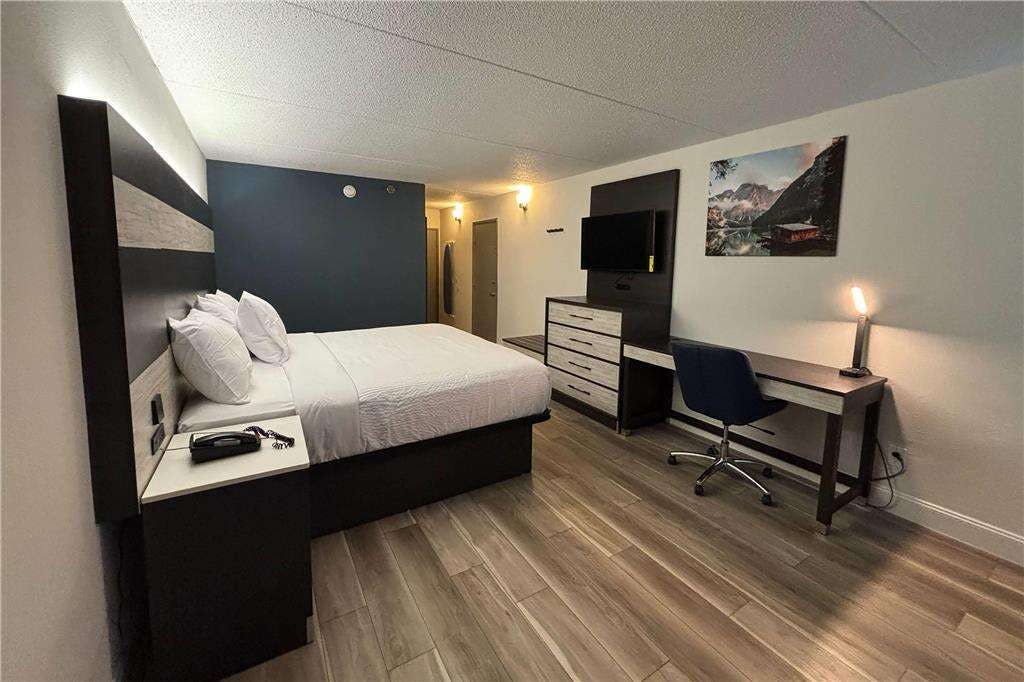 Hotel Baymont Williamsburg I-64 photo 3