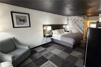 Hotel Eglin Extended Howard Johnson photo 1