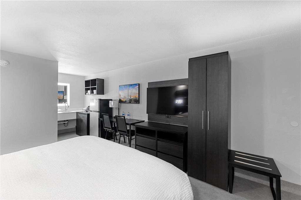 Hotel Baymont San Antonio Lackland photo 5