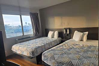 Hotel Super 8 Tracy photo 1