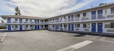 Super 8 Santa Clara