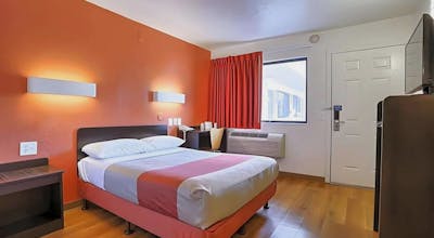 Super 8 by Wyndham Walnut Creek