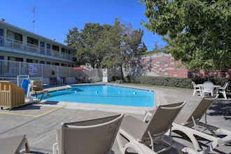 Hotel Super 8 Walnut Creek photo 1