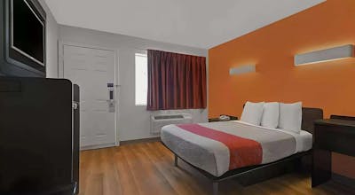 Super 8 by Wyndham San Jose