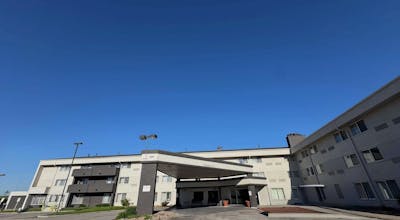 Wingate Lincoln Airport E I-80