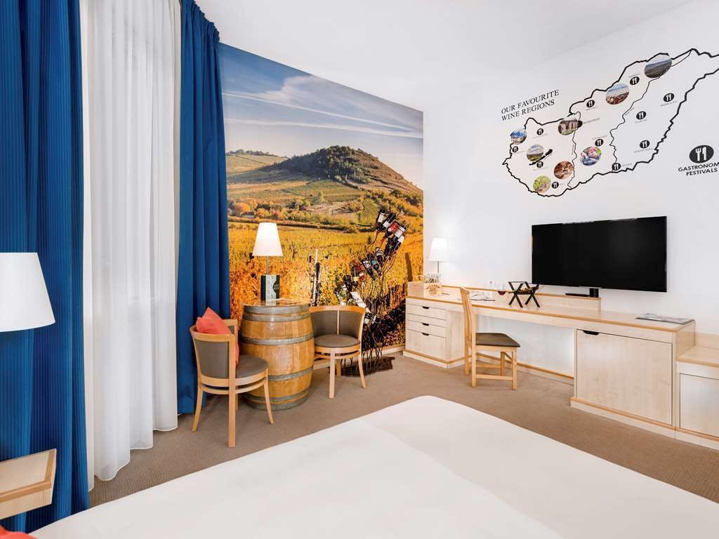 Hotel Mövenpick Hotel Budapest Centre photo 2