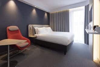 Hotel Holiday Inn Express & Suites Sion photo 4