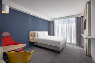 Hotel Holiday Inn Express & Suites Sion photo 3