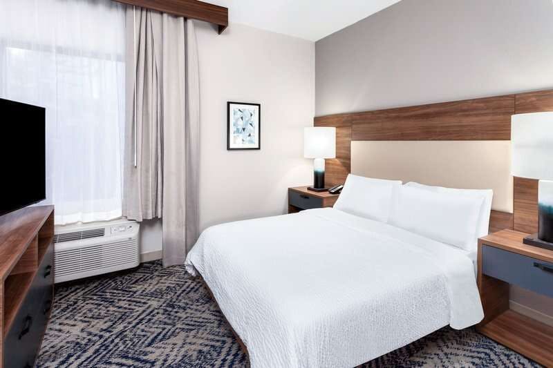 Hotel Candlewood Suites Columbus North photo 4