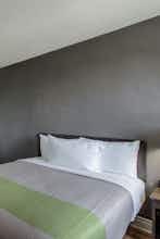 Hotel Quality Inn & Suites Downtown Kansas City photo 4
