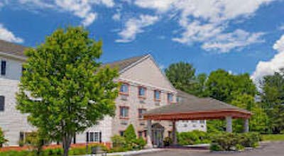 Best Western Plus Berkshire Hills Inn & Suites