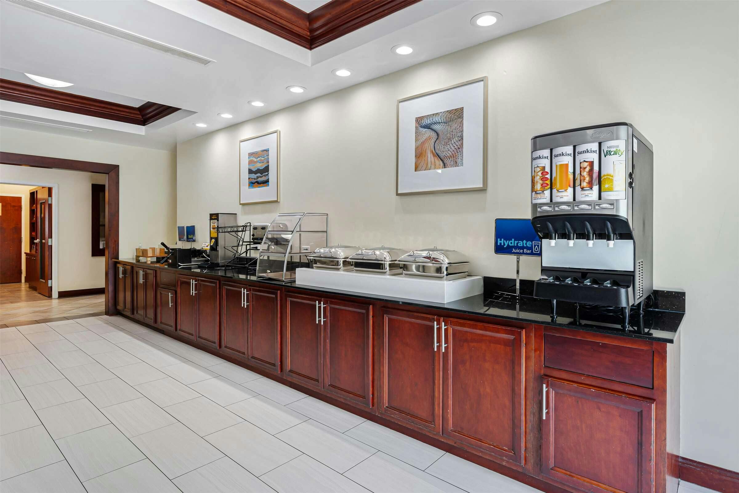 Hotel Best Western Garden Inn photo 5