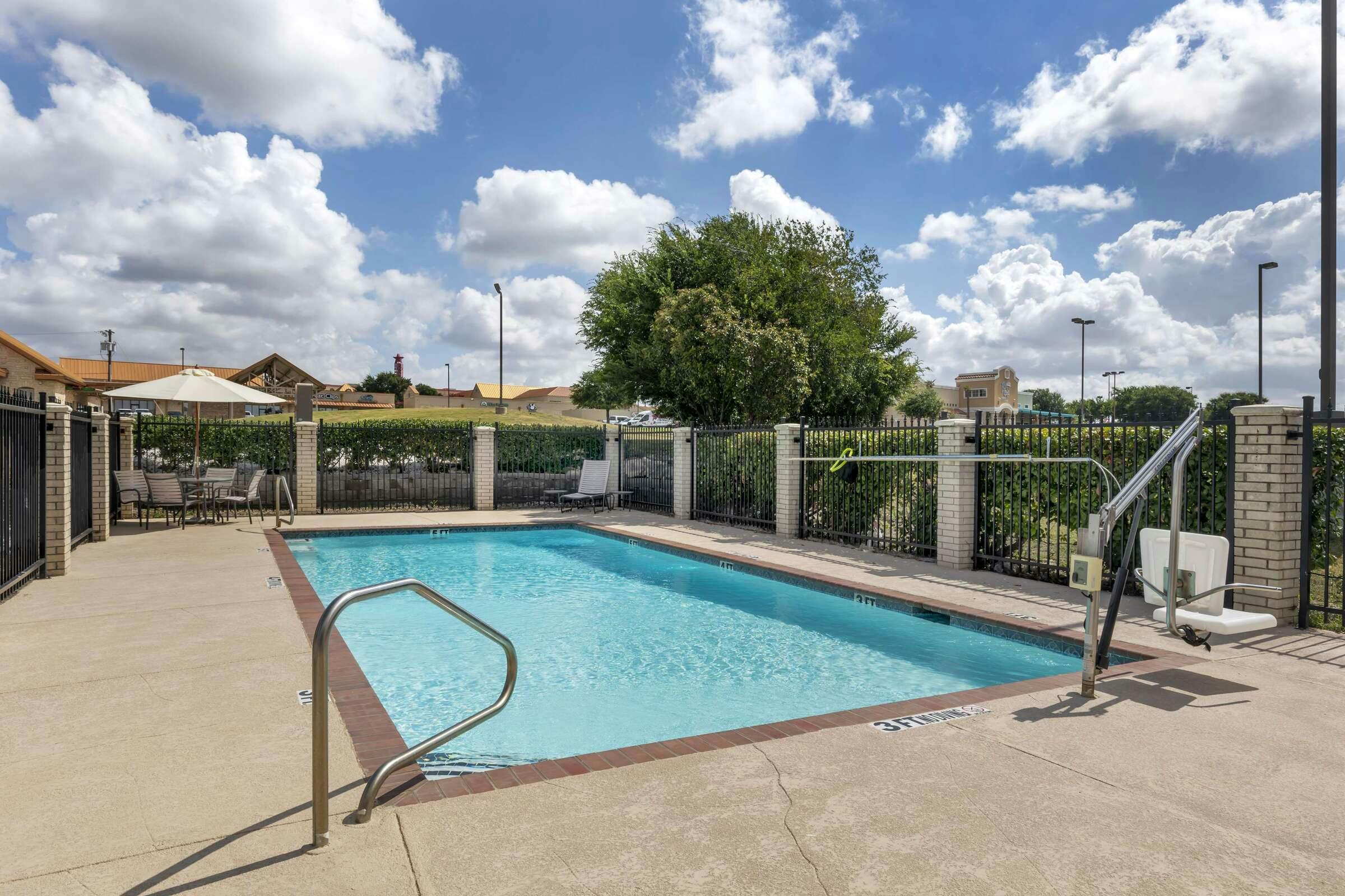 Hotel Best Western Plus Lake Worth Inn & Suites photo 4