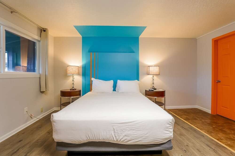 Hotel Coast River Inn by OYO Seaside photo 1