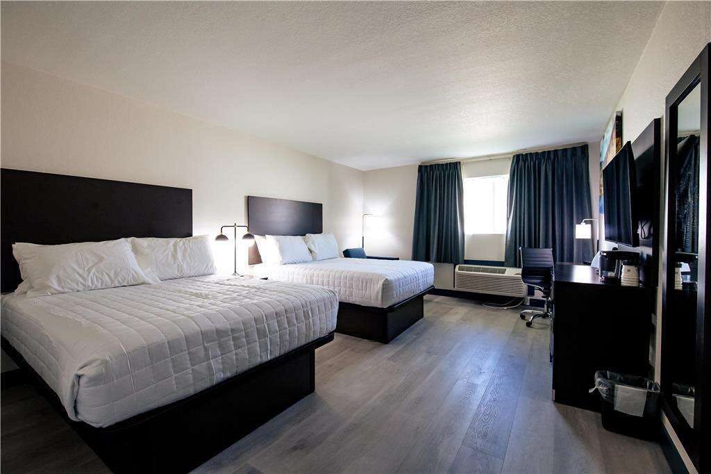 Hotel Sure Stay By Best Western Forsyth photo 4