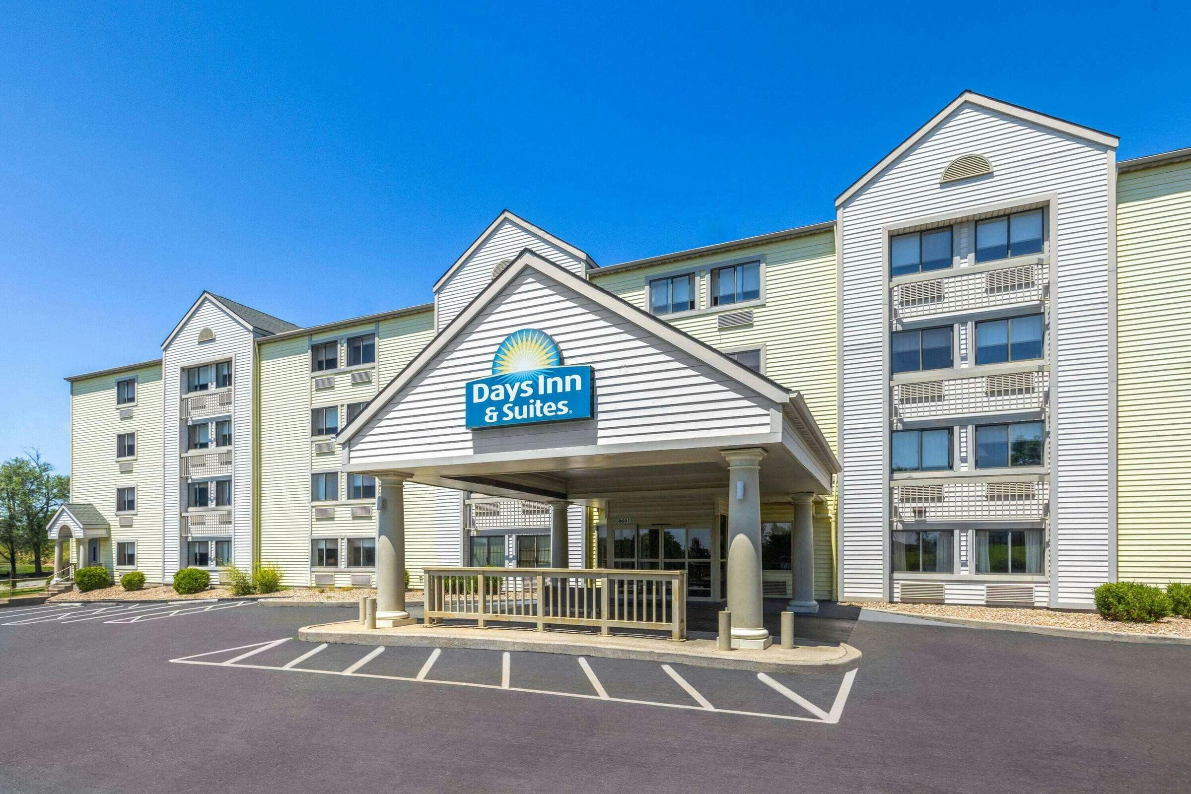 Hotel Days Inn Kansas City South photo 1