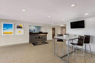 Hotel Days Inn Kansas City South photo 4