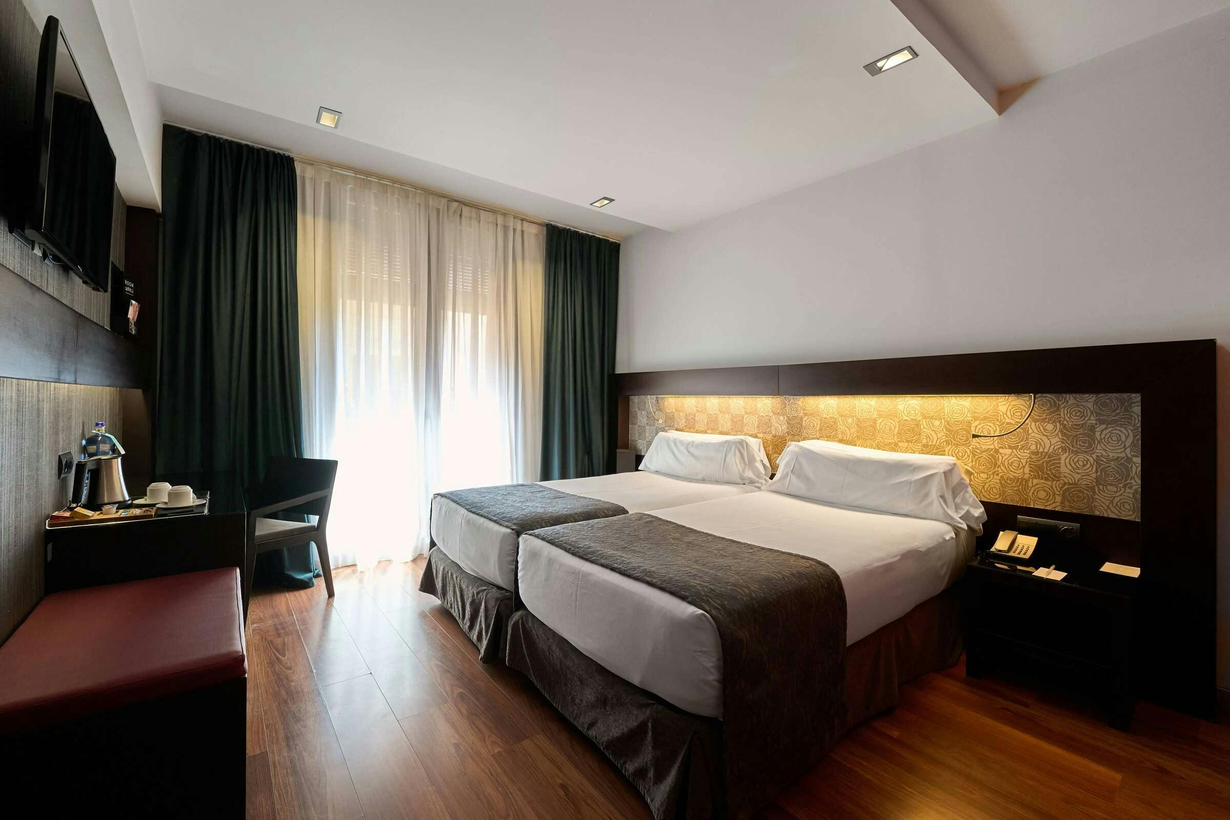 Hotel Catalonia Port photo 4