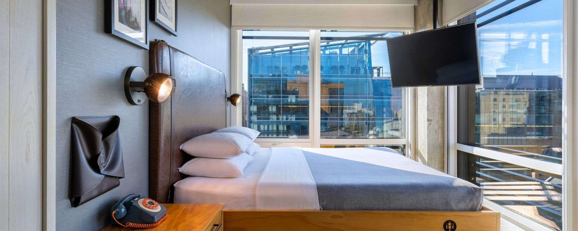 Hotel Moxy Washington, DC Downtown photo 5