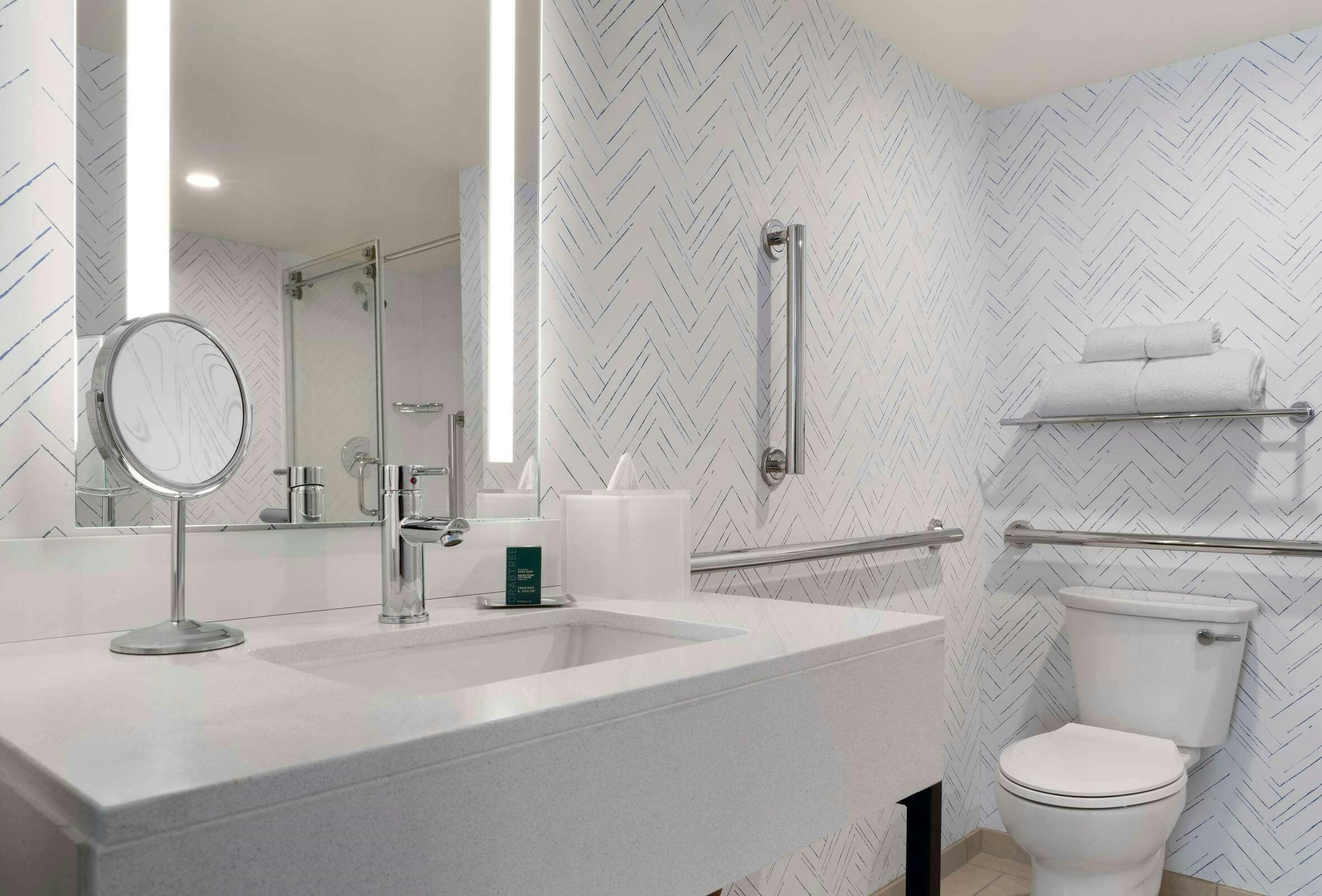 Hotel DoubleTree by Hilton Hartford Downtown photo 5