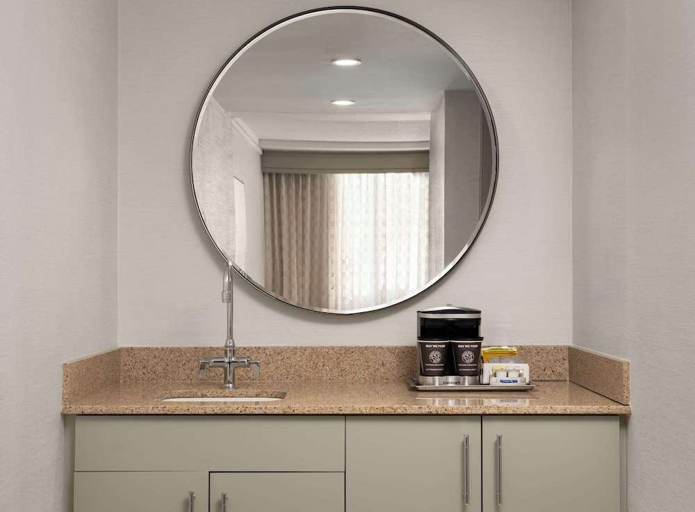 Hotel DoubleTree by Hilton Hartford Downtown photo 2