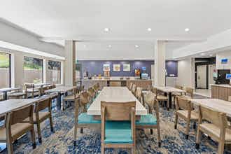 Hotel Best Western Valencia/Six Flags Inn & Suites photo 3