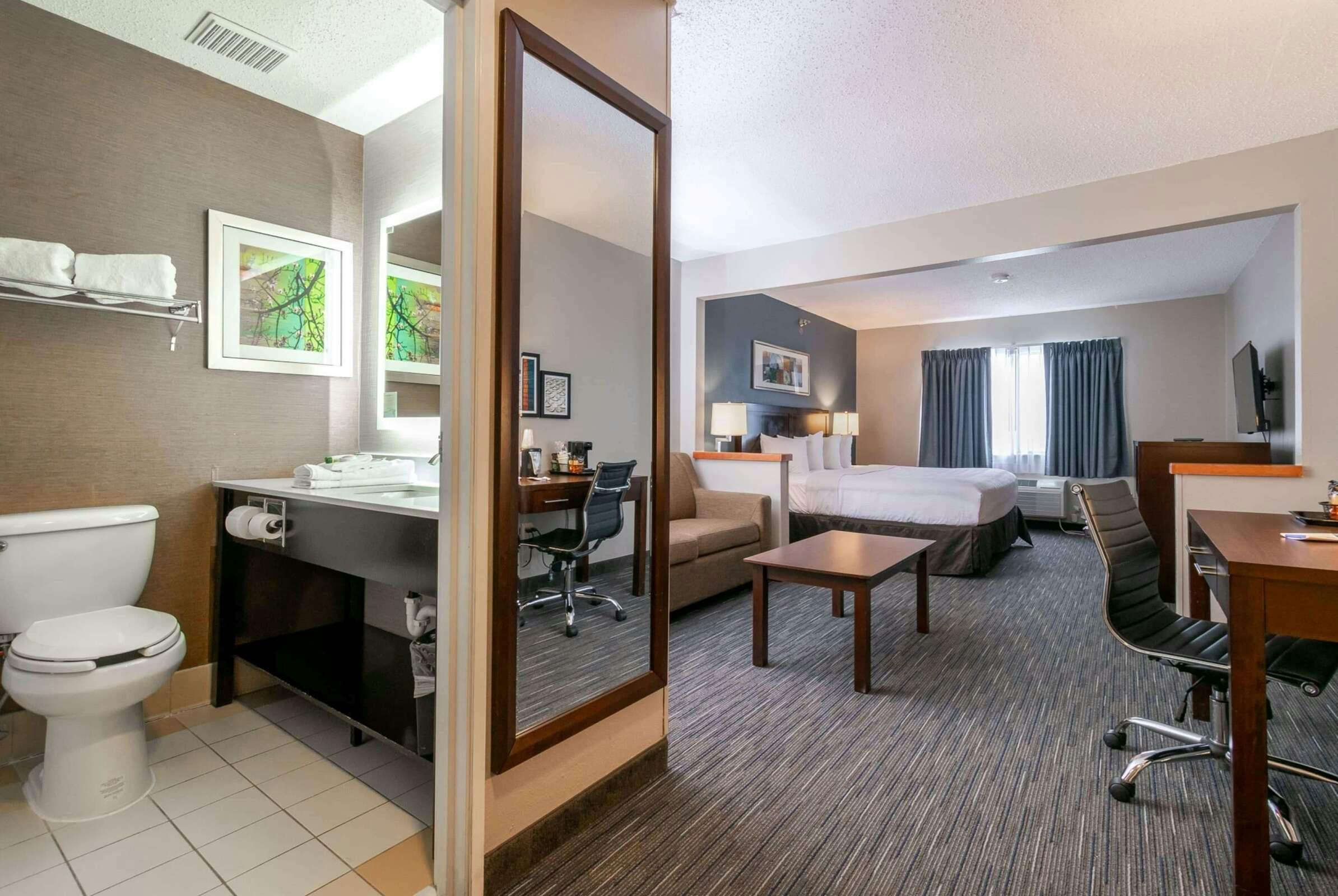 Hotel Wingate by Wyndham Great Falls photo 5