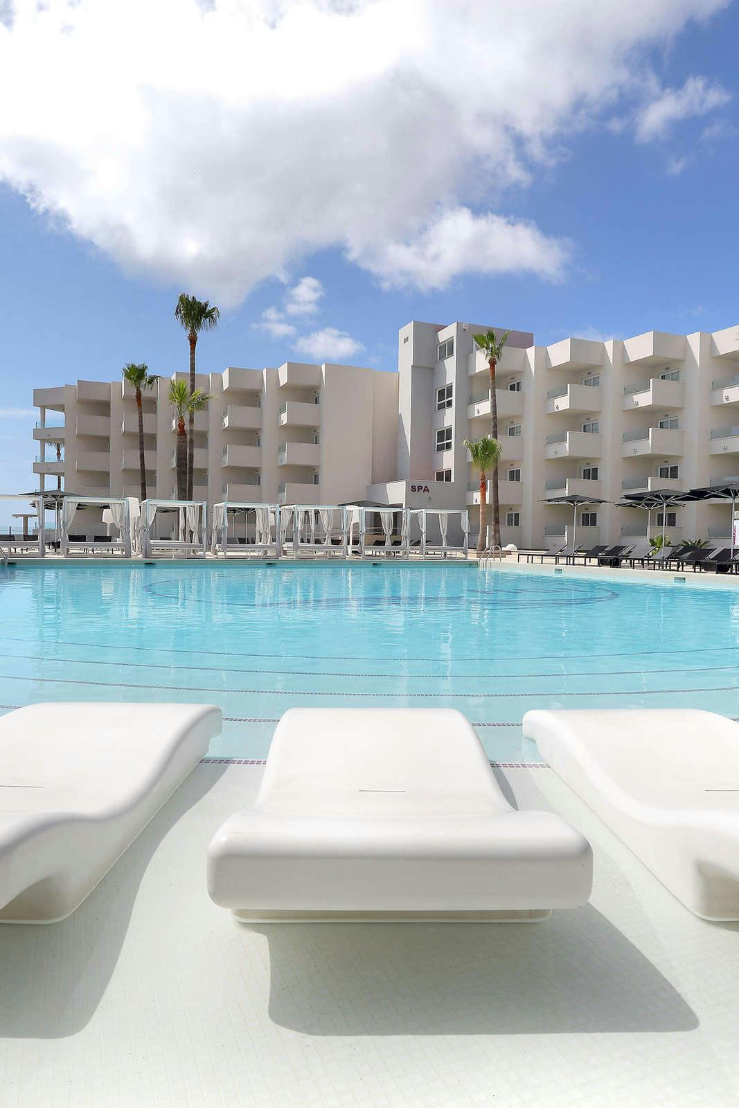Hotel Hotel Garbi Ibiza & Spa photo 2