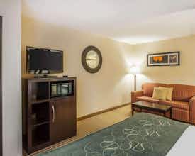 Hotel Comfort Suites Wenatchee Gateway photo 1