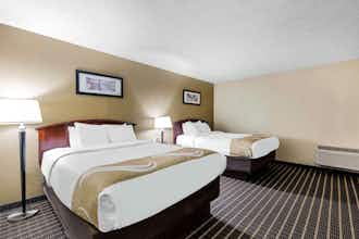 Hotel Quality Inn & Suites Sevierville - Pigeon Forge photo 1
