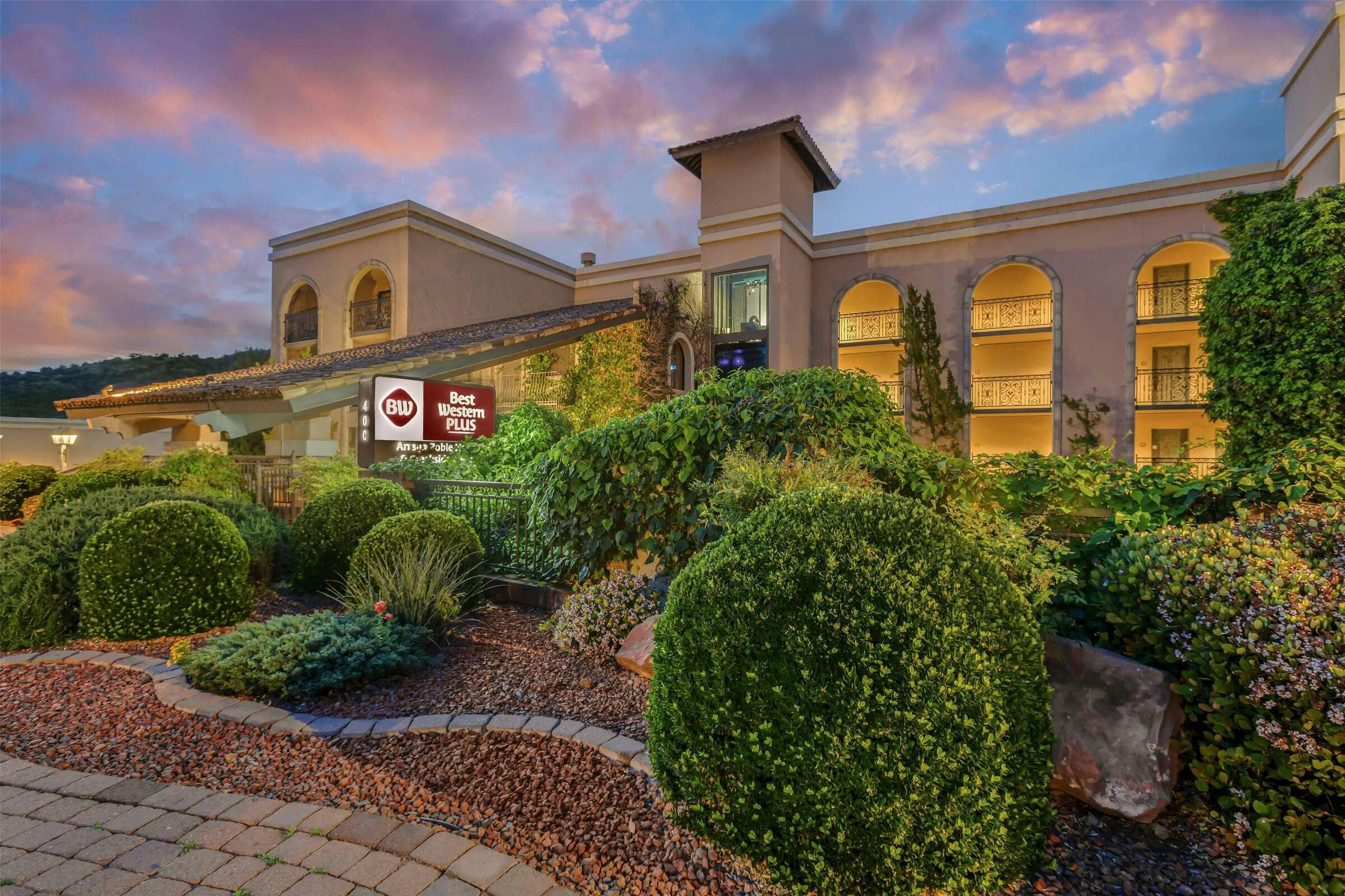 Best Western Plus Arroyo Roble Hotel & Creekside Villas