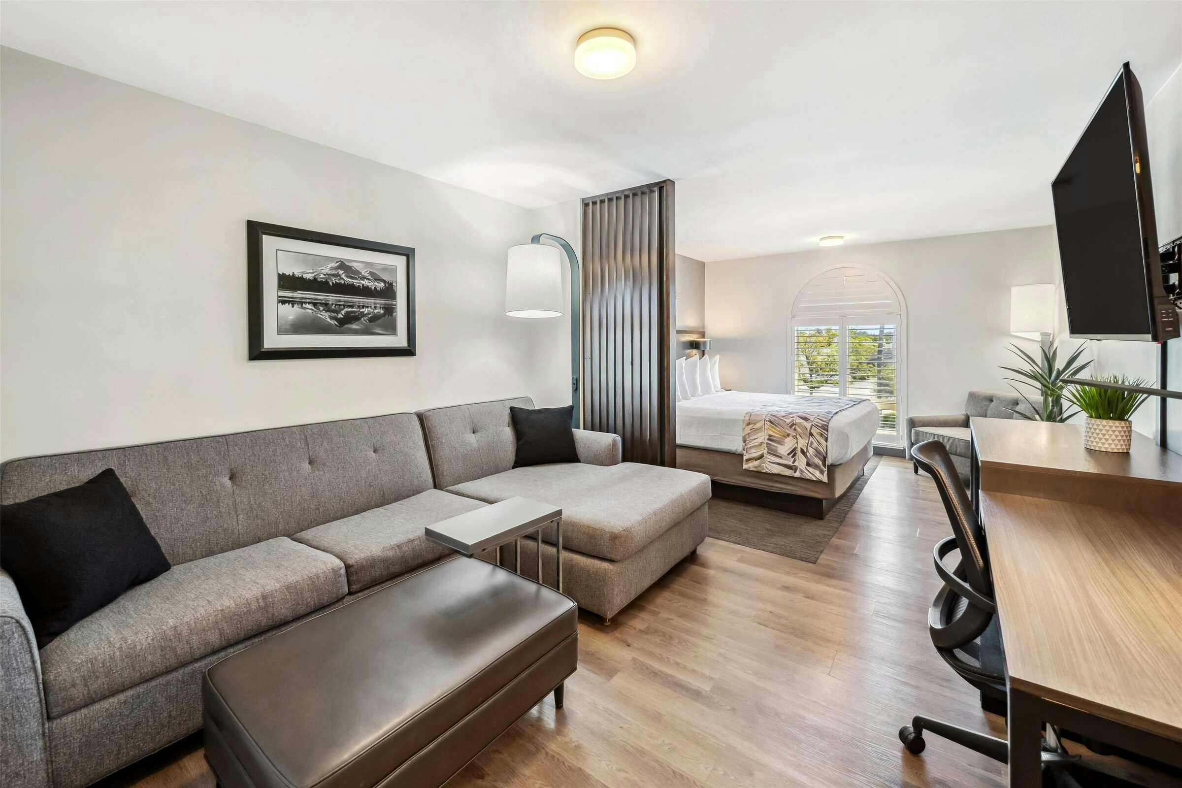 Hotel Best Western Plus Hilltop Inn photo 1