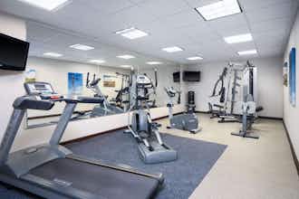 Hotel Best Western Plus Green Mill Village Hotel & Suites photo 2