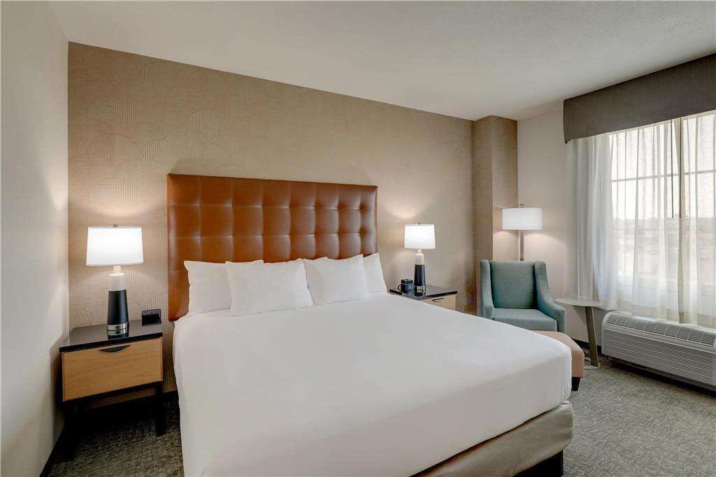 Hotel Drury Inn and Suites Dayton North photo 5