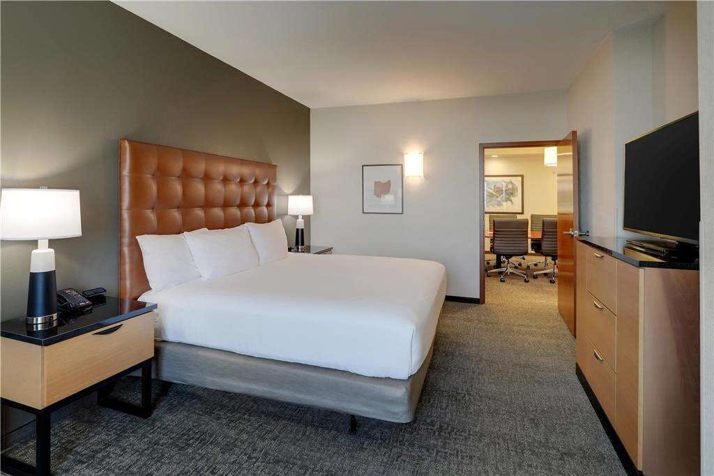 Hotel Drury Inn and Suites Dayton North photo 4