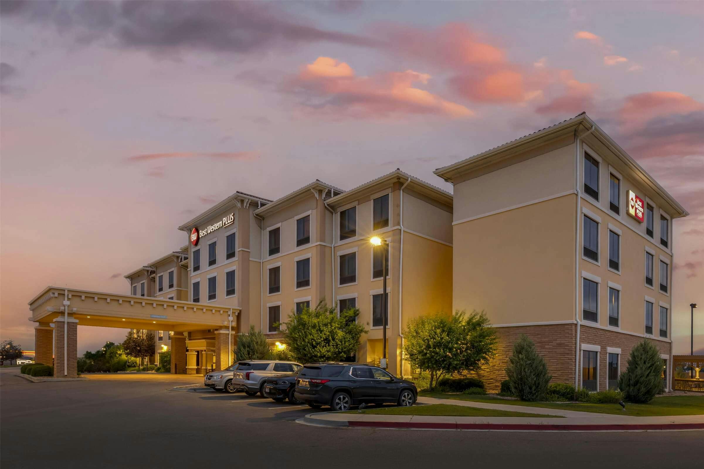 Best Western Plus Hudson Hotel & Suites