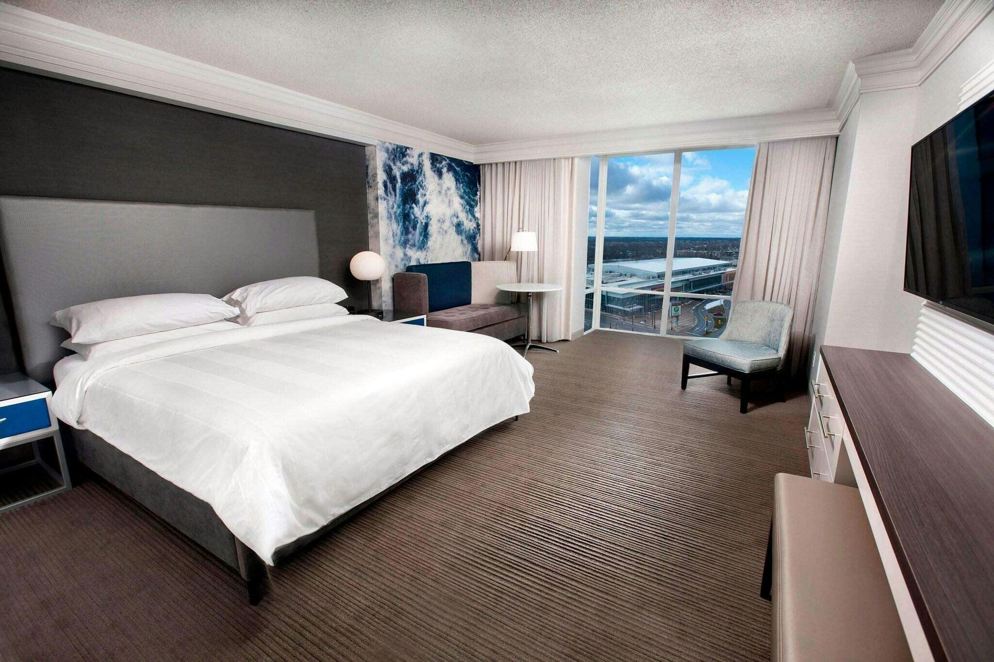Hotel Niagara Falls Marriott on The Falls photo 1