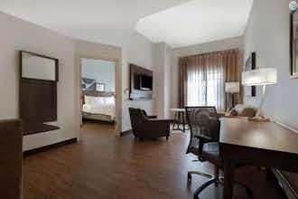 Hotel Staybridge Suites Tallahassee I 10 East photo 3