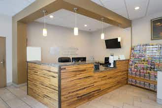 Hotel Sure Stay Plus Hotel By Best Western Gatlinburg photo 2