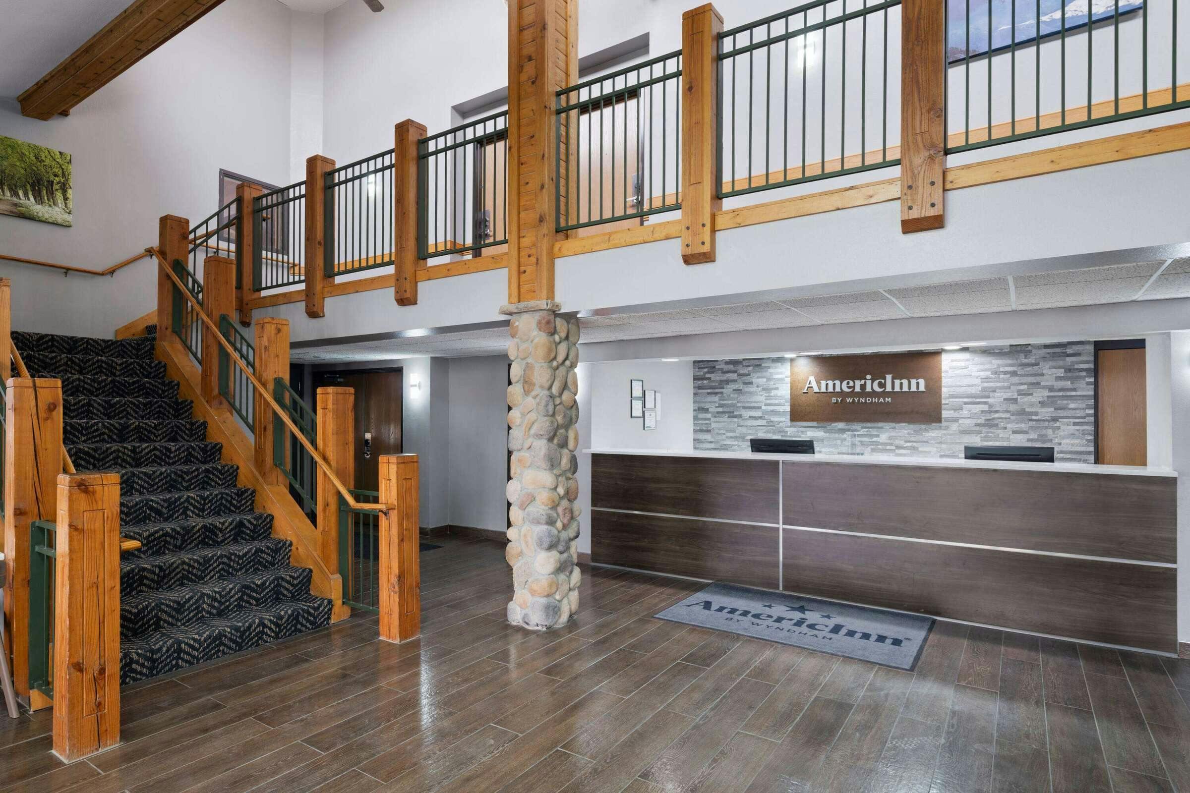 Hotel AmericInn by Wyndham Stuart photo 1