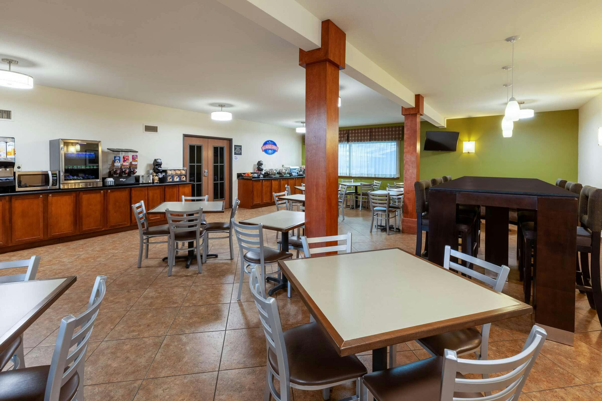 Hotel Baymont by Wyndham Beulah photo 4