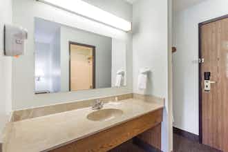 Hotel Super 8 Gallipolis Pt Pleasant photo 4