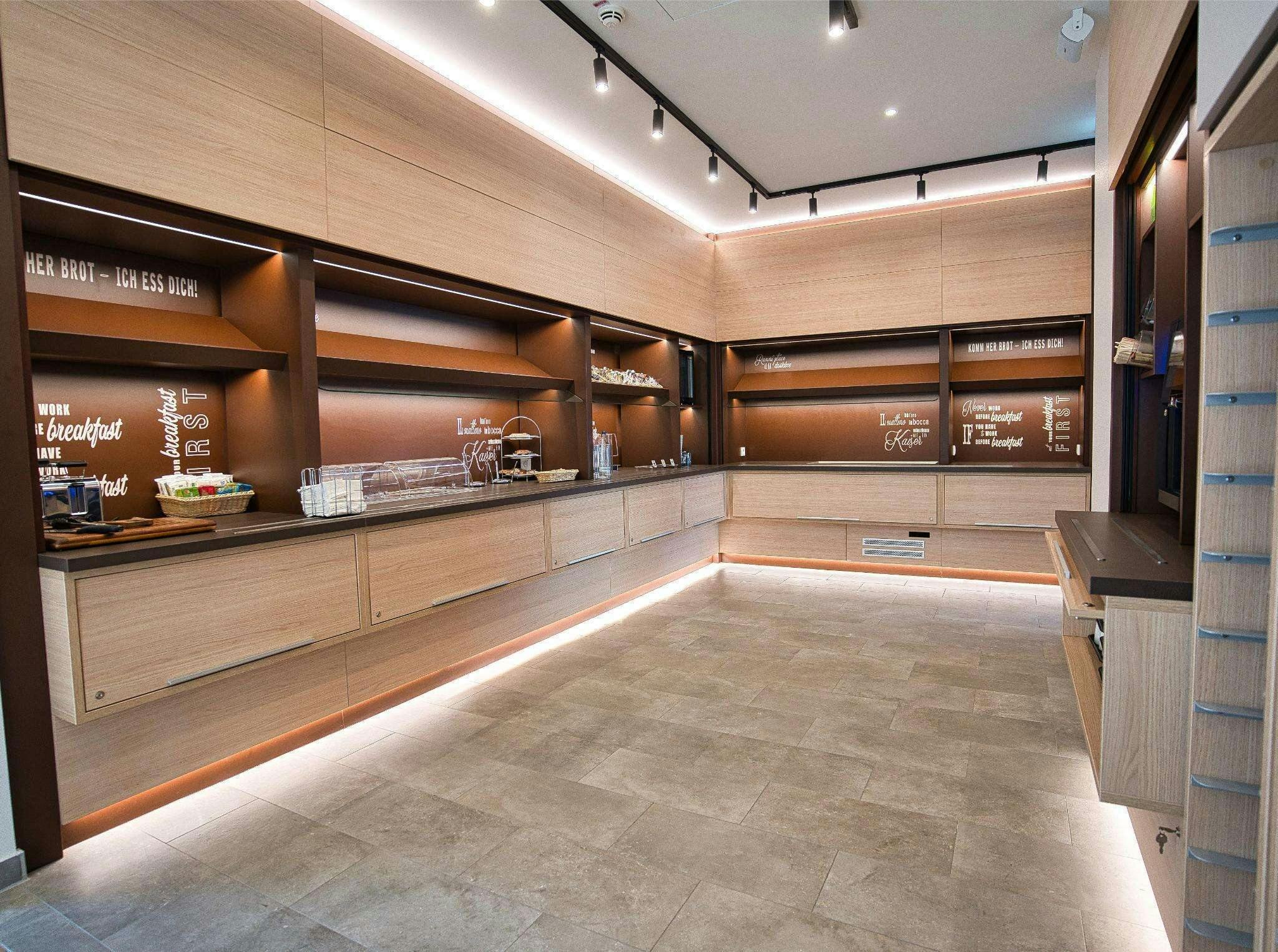 Hotel B&B Hotel Cologne- City photo 2