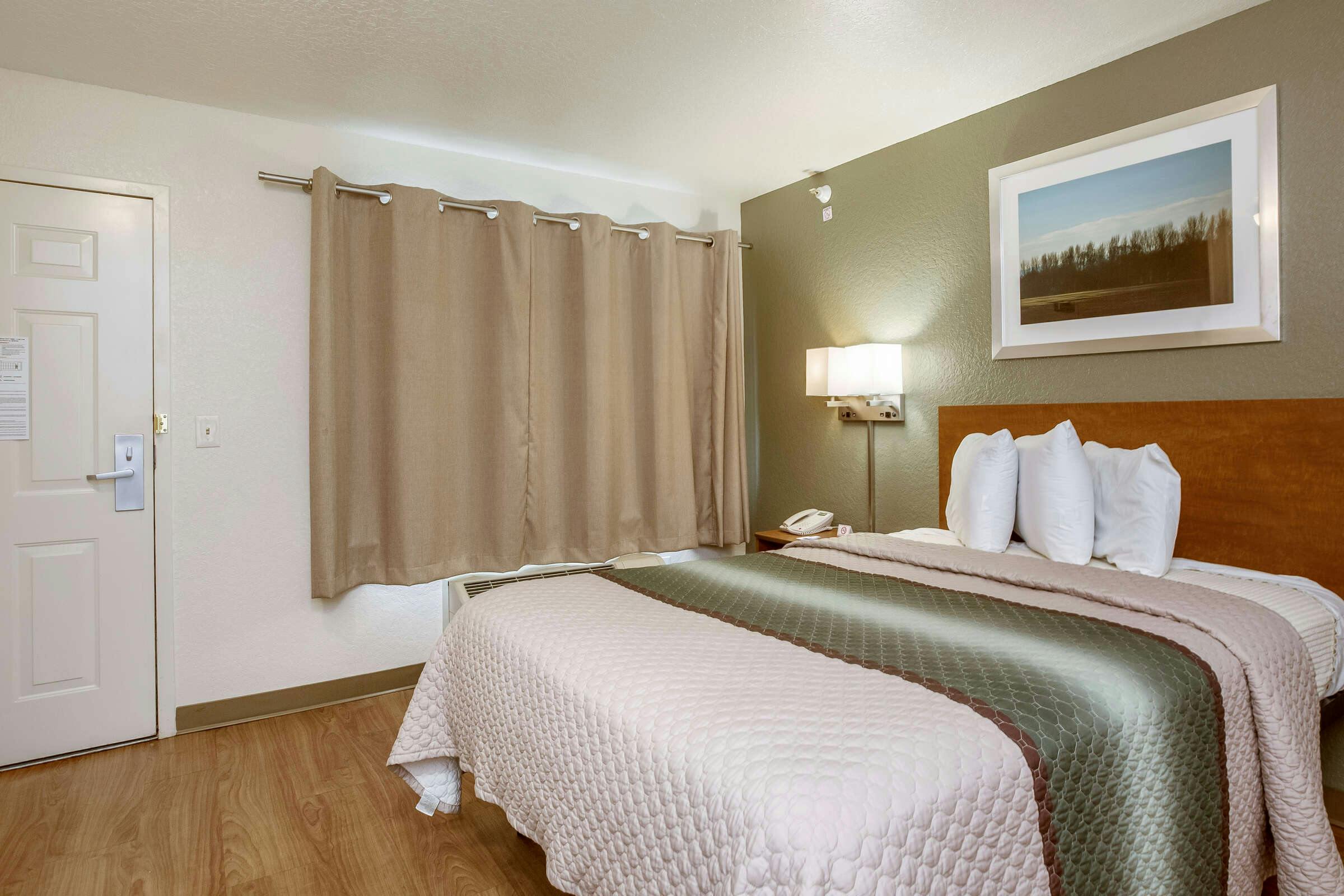 Hotel HomeTowne Studios Philadelphia - Maple Shade, NJ photo 3