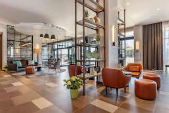 Hotel Cambria Hotel Washington D.C. Navy Yard Riverfront photo 1