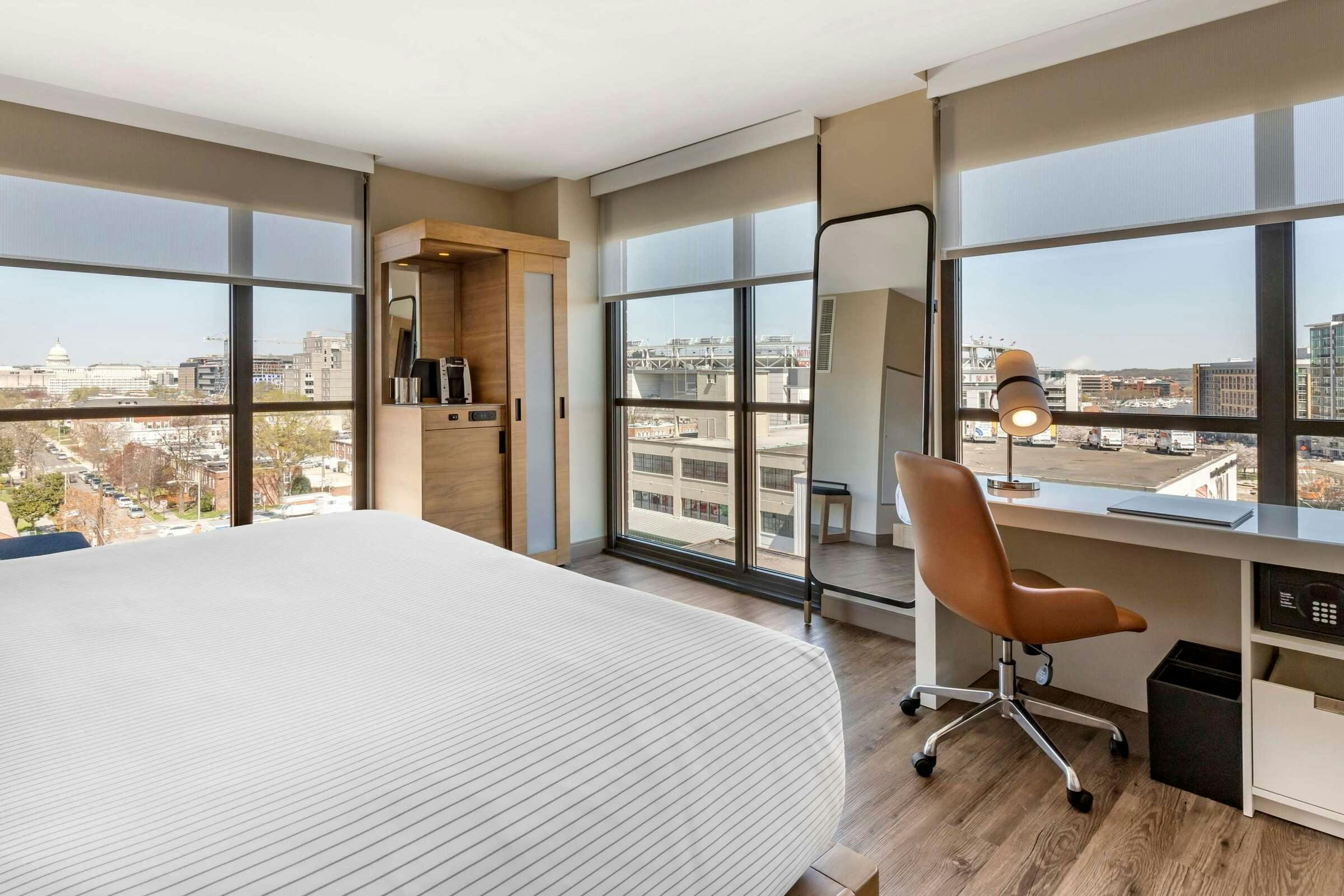 Hotel Cambria Hotel Washington D.C. Navy Yard Riverfront photo 2